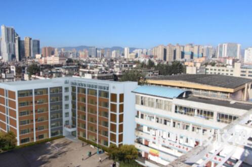 昆明旅游艺术职业学