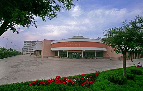 山东省体育学校