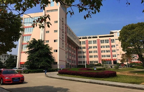 海南轨道交通学校