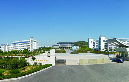 泰安卫生学校