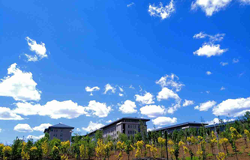 乳山市技工学校