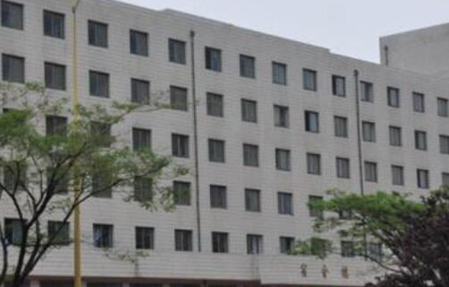 保定市中华技工学校