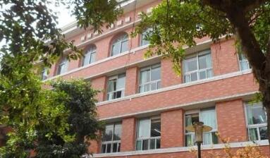 云南省曲靖地区师宗县第一中学